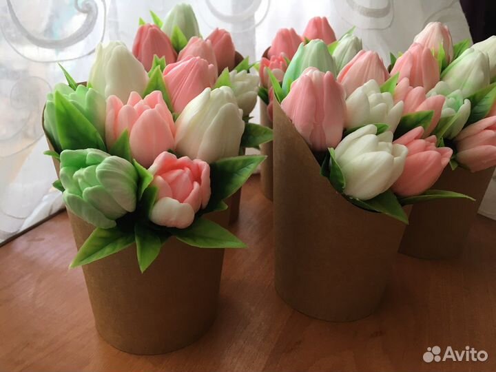 Букет тюльпанов из мыла на 1 сентября в наличии