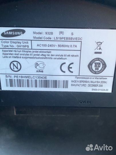 Монитор Samsung syncmaster932B