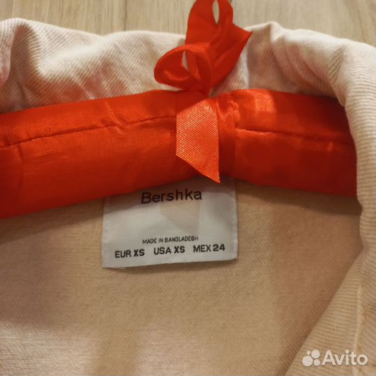 Джинсовая куртка bershka 42