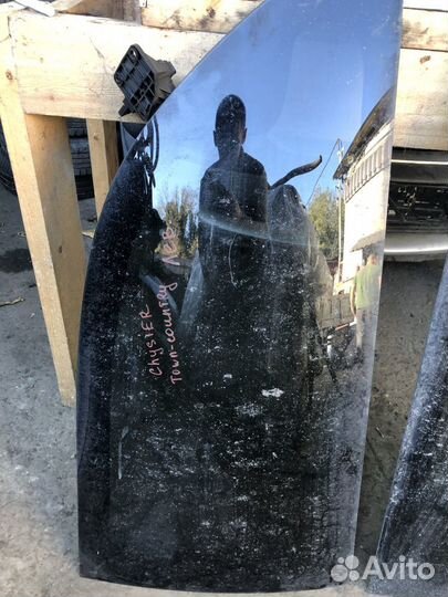 Задние форточки chrysler voyager