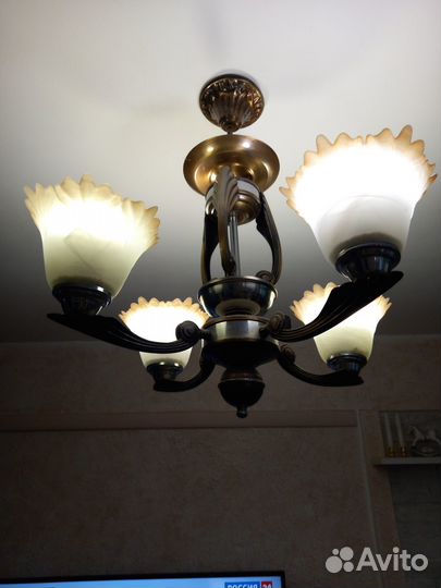 Люстра потолочная б\у