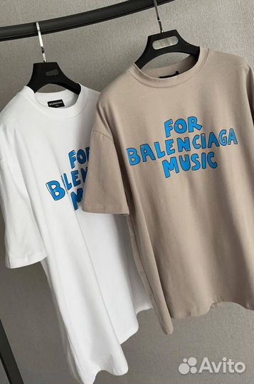 Футболка Balenciaga