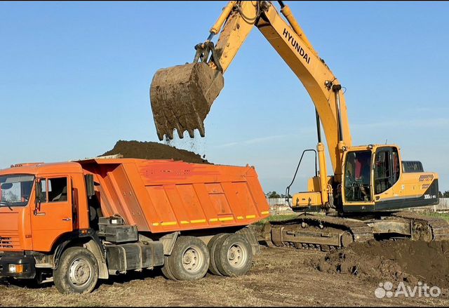 Водитель самосвала