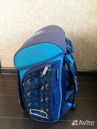 Портфель рюкзак школьный