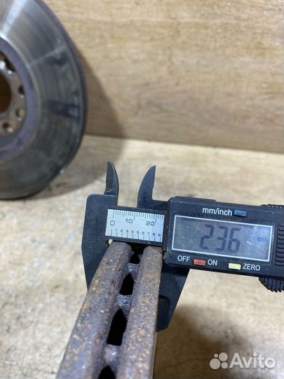 Комплект передних тормозных дисков Passat B5 D160