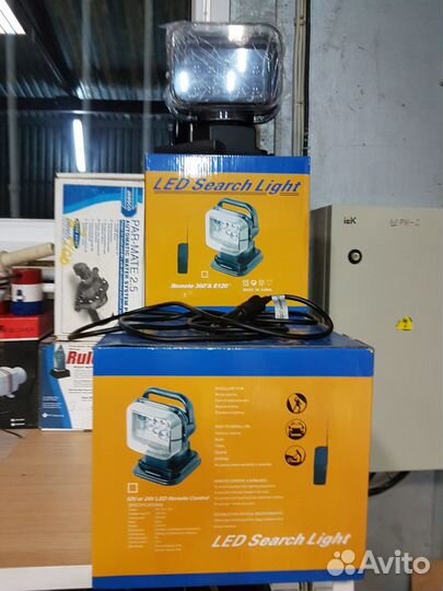 LED прожектор для катера машины трактора