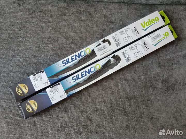 Щетки стеклоочистителя Valeo Silencio Flat VF310