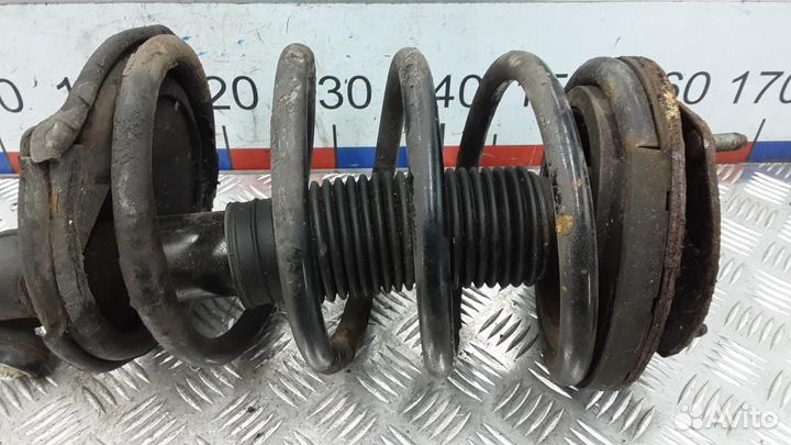 Стойка амортизатора переднего правого Hyundai Sant