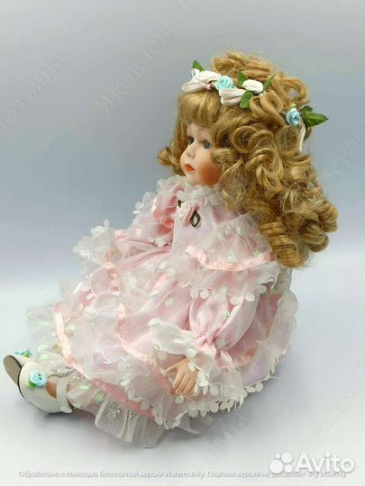 Кукла фарфоровая коллекционная