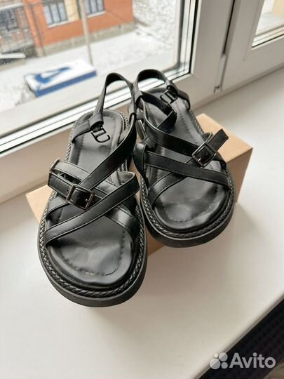 Босоножки женские 39 размер