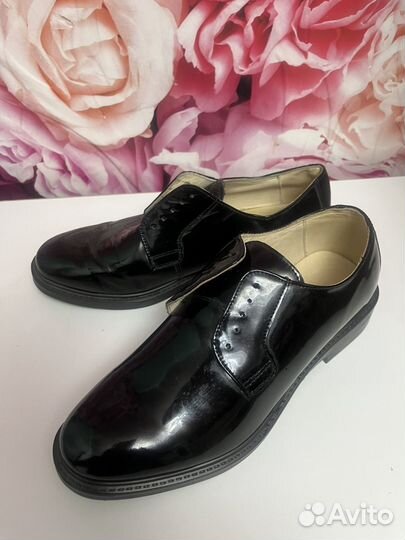 Туфли военные лакированные лабутены