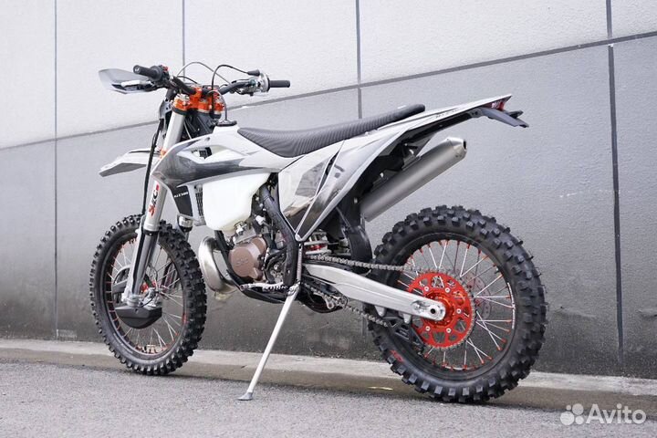 Hengjian 300 2T (GR 8)