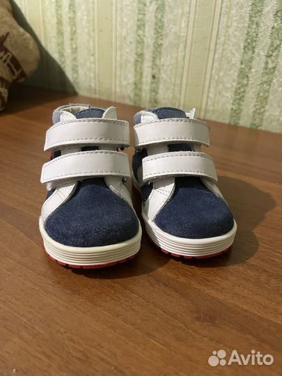 Ботиночки детские на первый шаг