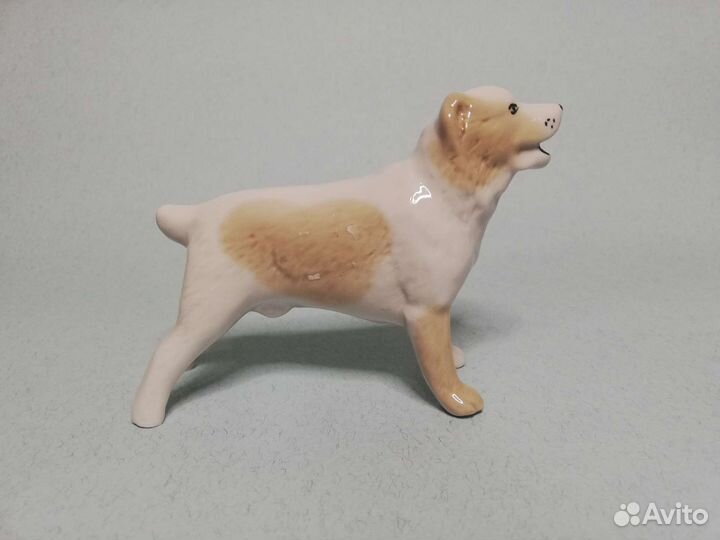Фарфоровая статуэтка Среднеазиатская овчарка