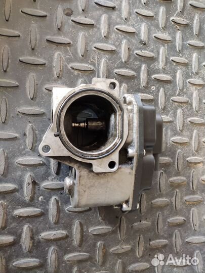 Клапан рециркуляции газов EGR Volkswagen Passat B6