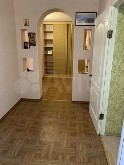 2-к. квартира, 80 м², 6/6 эт.