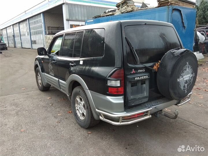 Разбор на запчасти Mitsubishi Pajero / Montero 200