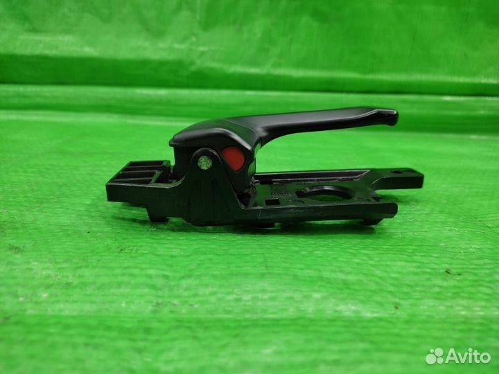 Ручка двери внутр. пер. прав. Kia Sportage 2 04-10