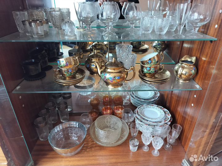 Чайный сервиз, бокалы, рюмки