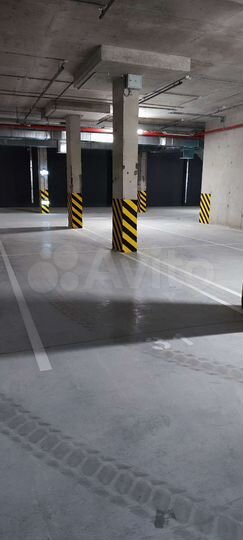 Машиноместо, 13 м²