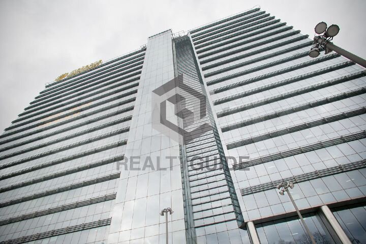 1829 м2 Бизнес-центр 