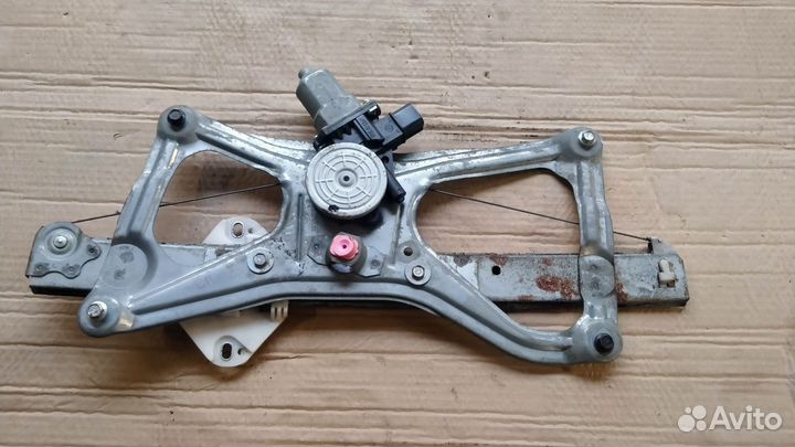 Стеклоподъемник передний левый для Honda Civic 4D