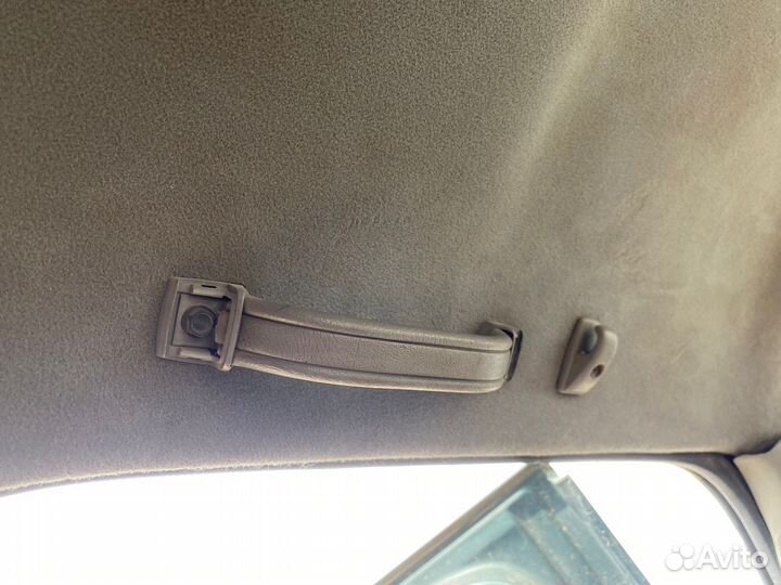 Ручки потолка Chevrolet Blazer 2 S15