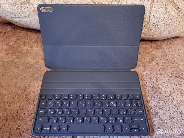 Клавиатура-чехол для Huawei Mate Pad Pro 10.8