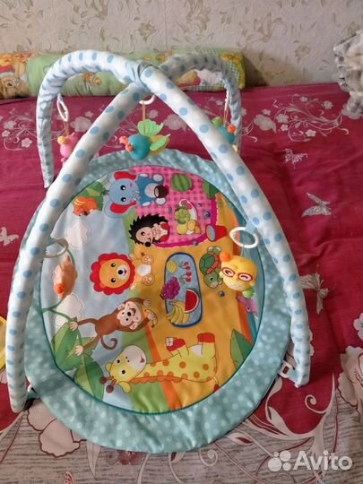 Развивающий коврик