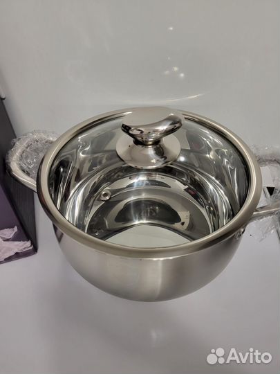 Кастрюля новая.22см. Подойдёт на подарок