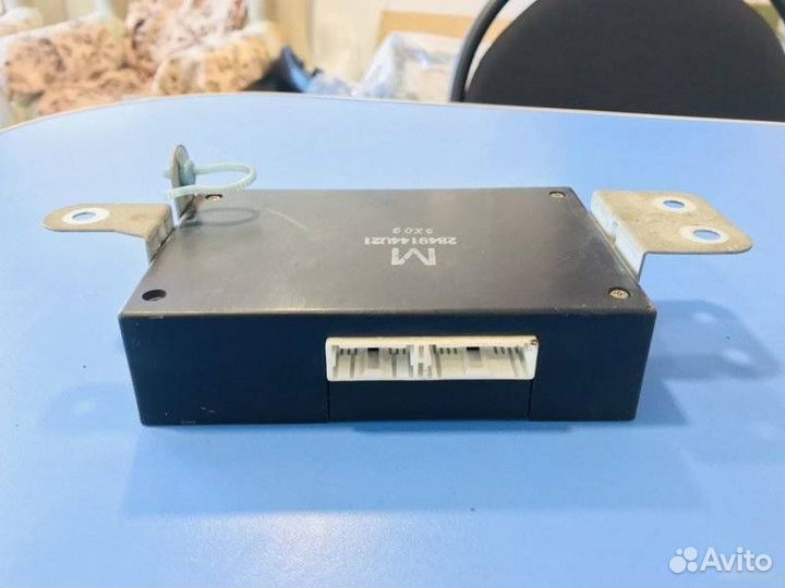 Блок комфорта Nissan Maxima J30 1994 2849144U21