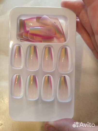 Накладные ногти с дизайном