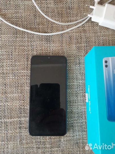 HONOR 10 Lite, 3/32 ГБ