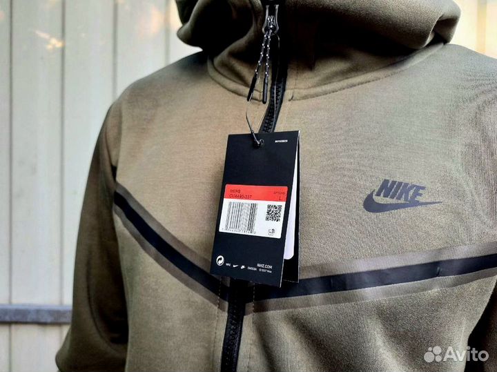 Спортивные костюмы Nike Tech Fleece