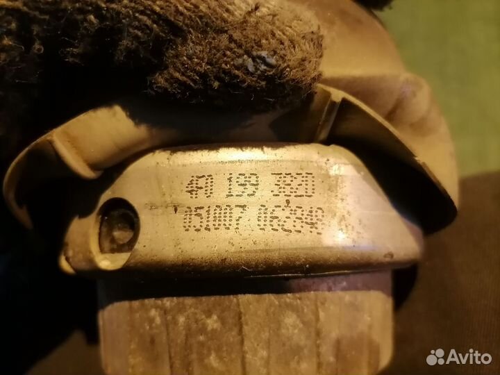 Опора двигателя (подушка двс) правая 4F0199382D Au