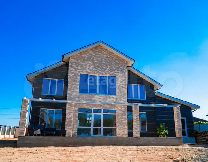 Коттедж 277,3 м² на участке 15 сот.