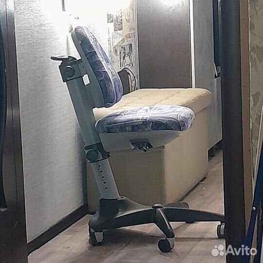 Компьютерное кресло ортопедическое детское