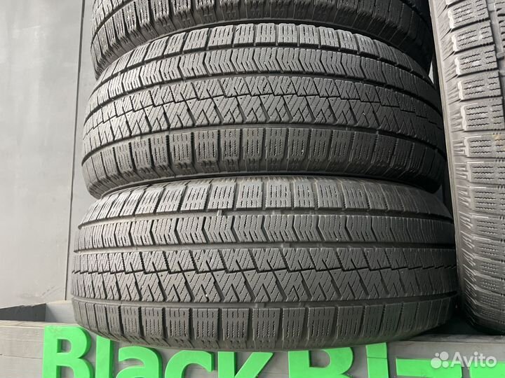 Bridgestone Blizzak VRX2 215/60 R16