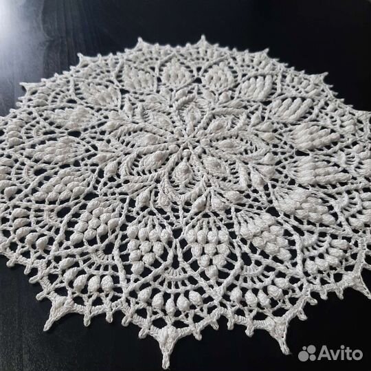 Салфетка кружевная, рельефная