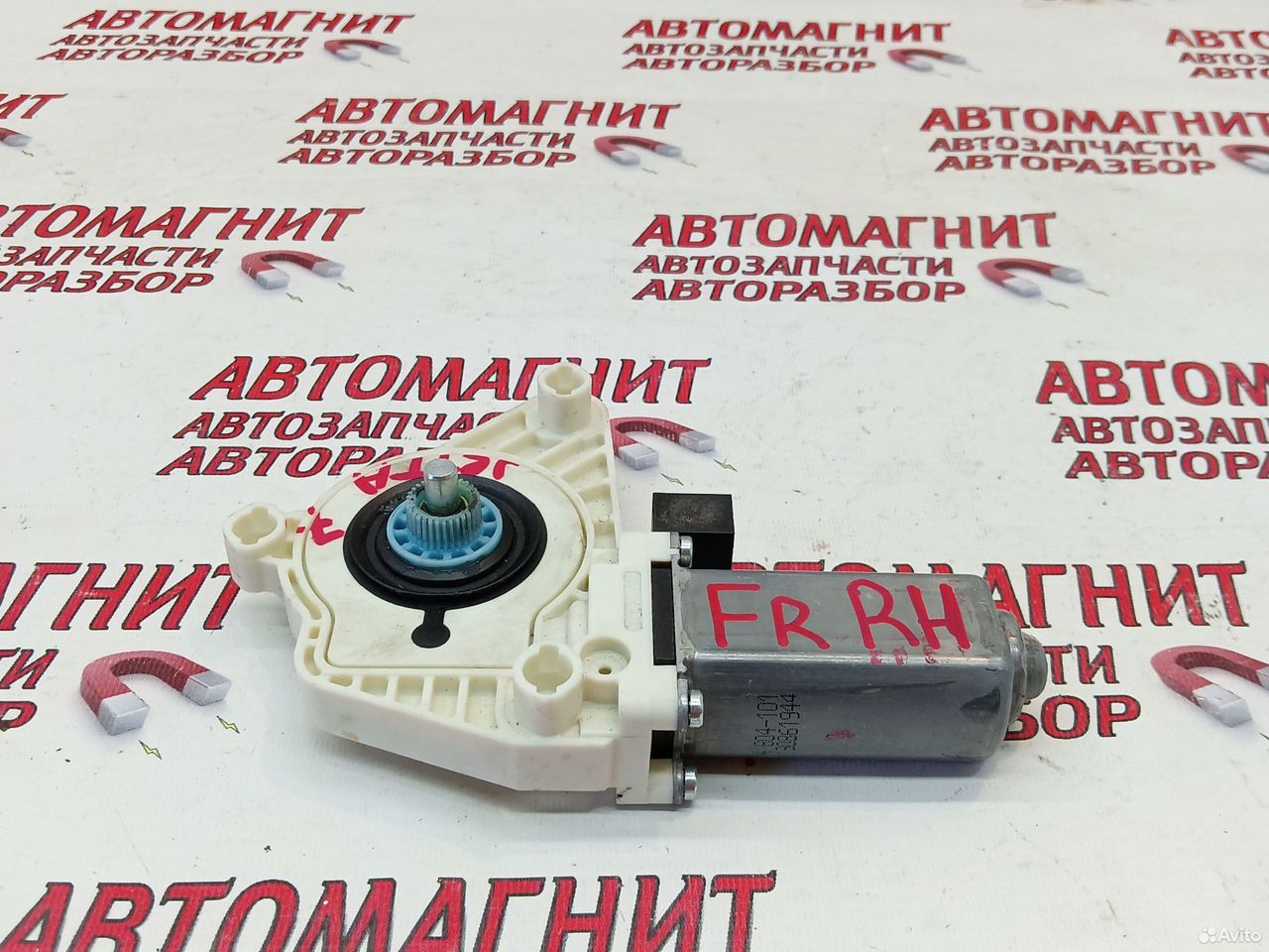 Моторчик стеклоподьемника передний правый Джетта 7