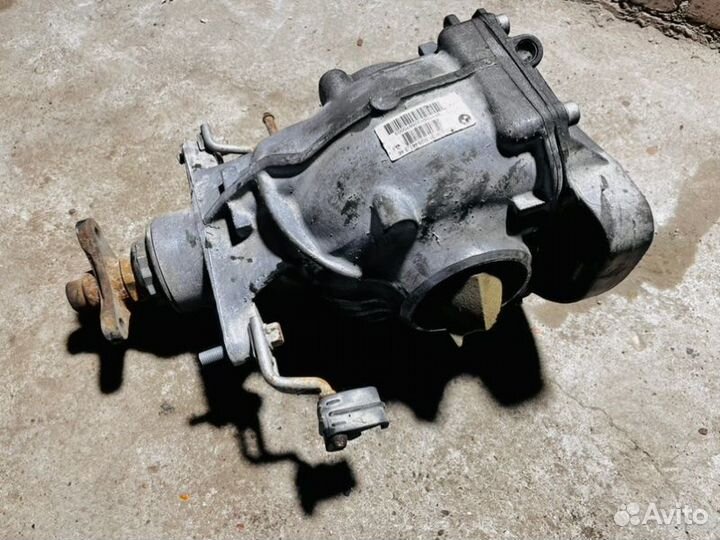 Редуктор задний Bmw 7 F02 N63B44A 2011