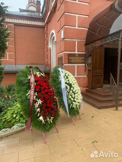 Ритуальные венки, организация похорон, транспорт