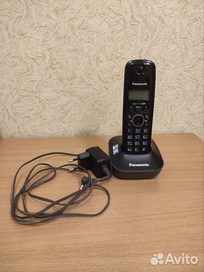 Радиотелефон Panasonic KX-tg1611ru