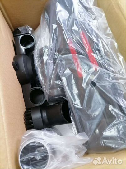 Вертикальный пылесос новый