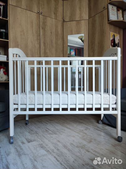 Детская кровать для новорожденных
