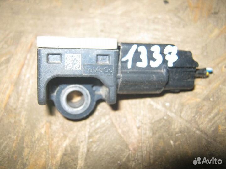 Датчик удара Ford Focus 3