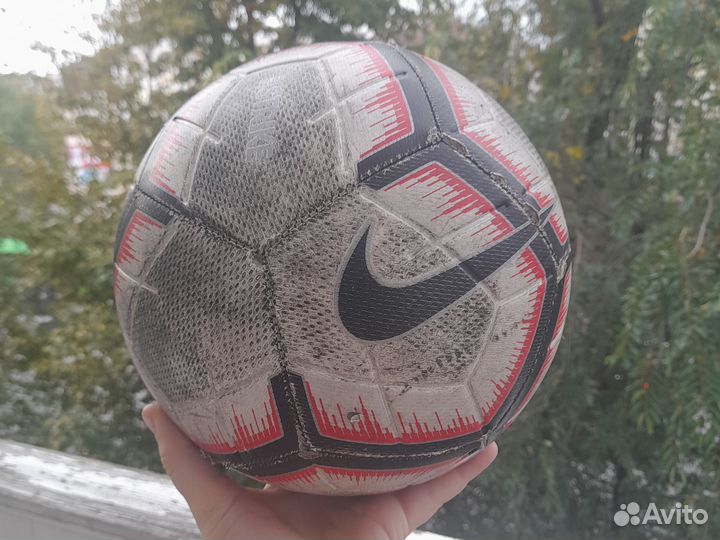 Футбольный мяч Nike