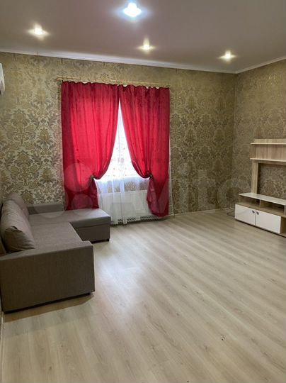 Дом 93 м² на участке 4 сот.