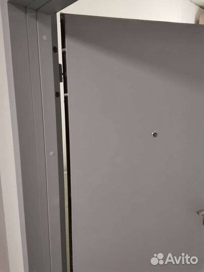 Дверь входная железная бу