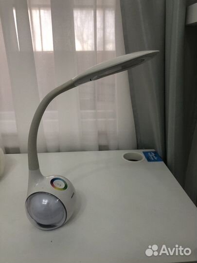 Лампа настольная